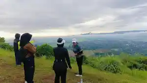 Bukit-Tunggangan-Paralayang-di-Kecamatan-Durenan-Trenggalek-Minggu-3152026.jpg