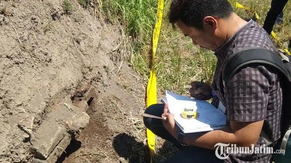 Begini Penjelasan BPCB Trowulan Terkait Temuan Arca Kepala Kala di Ladang Jagung