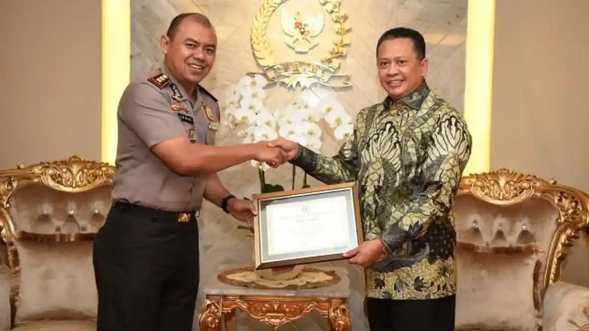 Ketua DPR Beri Penghargaan Kepada Polres Bogor