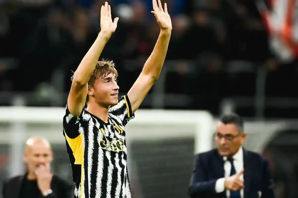 Masih 18 Tahun, AS Roma Sepakat Pinjam Dean Huijsen dari Juventus?