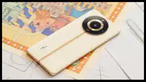 Realme-11-Pro-Plus-5G-warna-Sunrise-Beige-bn.jpg