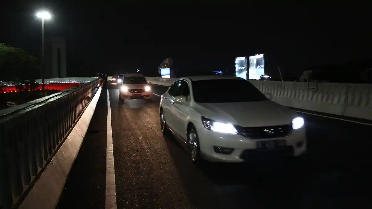 Menteri Basuki Terbitkan Sertifikat Laik Fungsi JLNT Koridor 13 dan Simpang Susun Semanggi