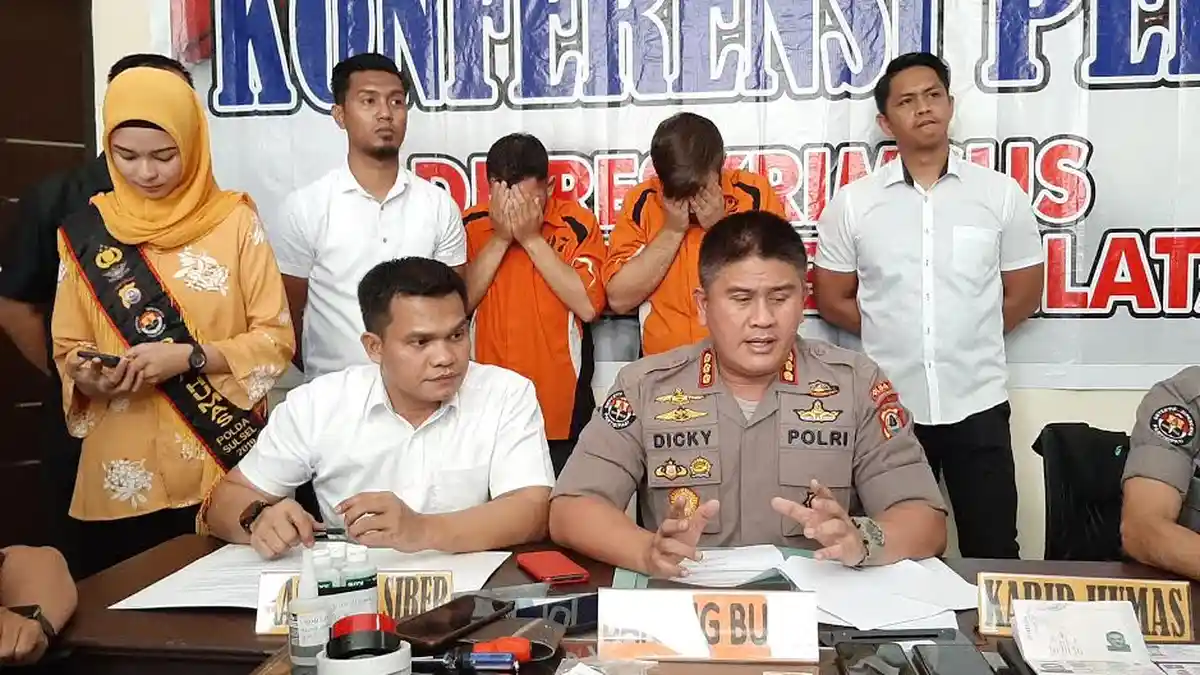 Dua Wisatawan asal Rumania Ditangkap Tim Cyber Crime Polda Sulsel
