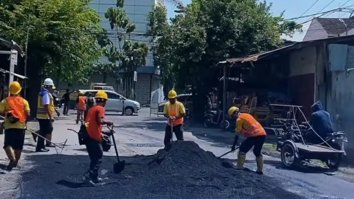 Dinas SDABMBK Kebut Proyek Jalan Rusak dan Drainase, Jalan Danau Singkarak Medan Barat Sudah Mulus