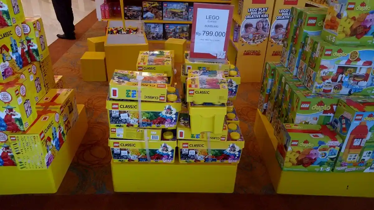 Dapatkan Mainan Lego dengan Harga Spesial di The Park Mall Solo Baru