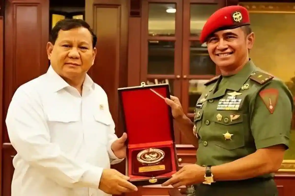 Sepak Terjang Letnan Jenderal Iwan Setiawan Danpussenif, Kopassus Penakluk Gunung Tertinggi Dunia