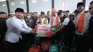 Kemensos-salurkan-bantuan-dengan-relokasi-warga-terdampak-longsor-dan-tanah-bergerak.jpg