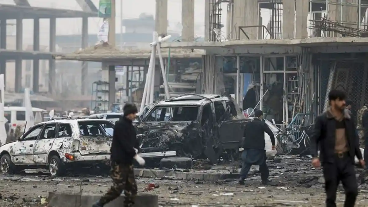 8 Orang Tewas dan Belasan Luka-luka akibat Ledakan Bom Mobil di Afghanistan