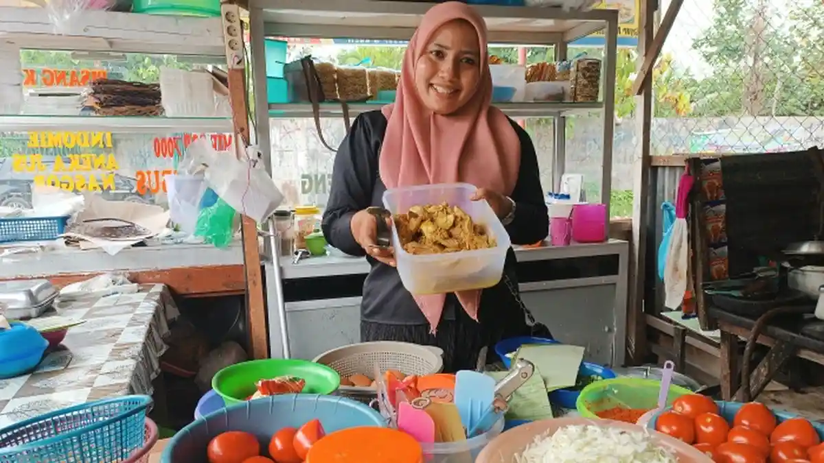 Pedagang dan Warga Ngeluh, Harga Daging Ayam Potong Hingga Telur Melambung Tinggi