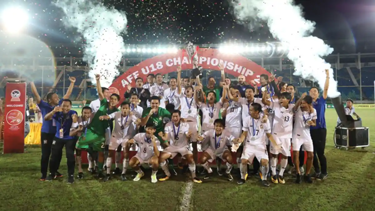 HEBAT! Thailand Juara Lewat 2 Gol dalam 3 Menit. Gagalkan Penalti Malaysia