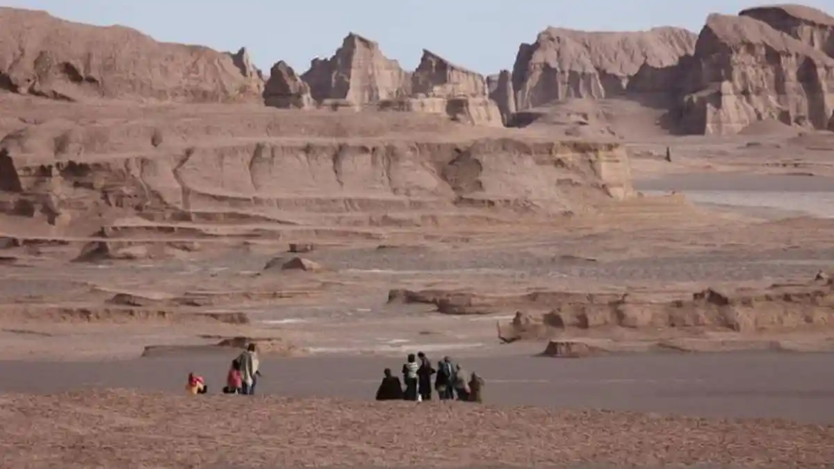 Gurun Lut, Tempat Terpanas di Muka Bumi yang Mencapai 70 Derajat Celcius
