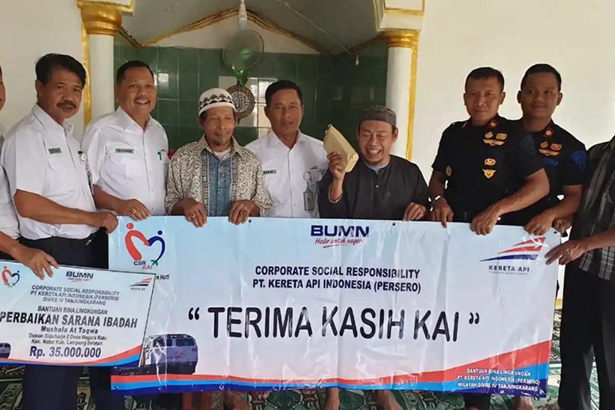 KAI DIVRE IV Tanjung Karang Adakan Kegiatan Penyaluran Dana CSR