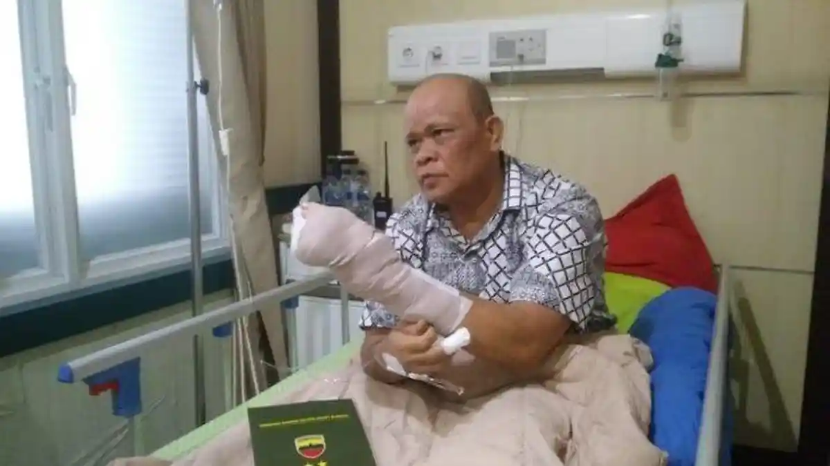 Jadi Korban Bom Medan,Komisaris Abdul Muntalip Sudah Bisa Senyum:Saya Tidak Takut
