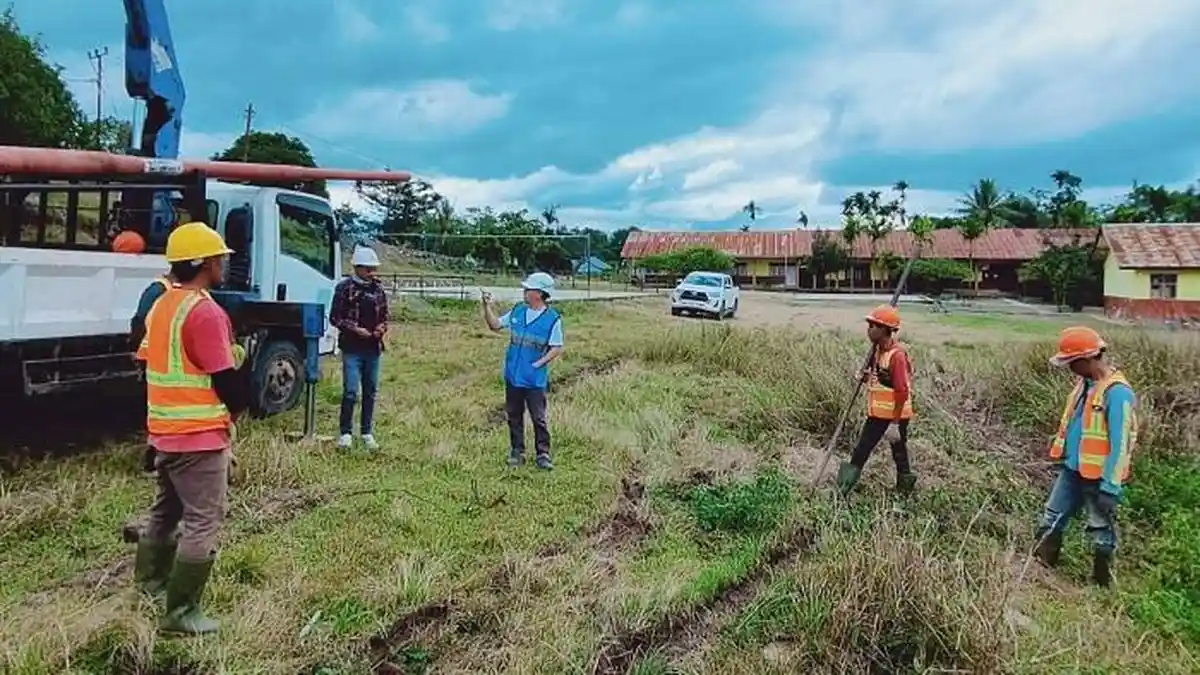 Listrik PLN Hadirkan Secercah Cahaya di Dusun 3 Desa Boti TTS