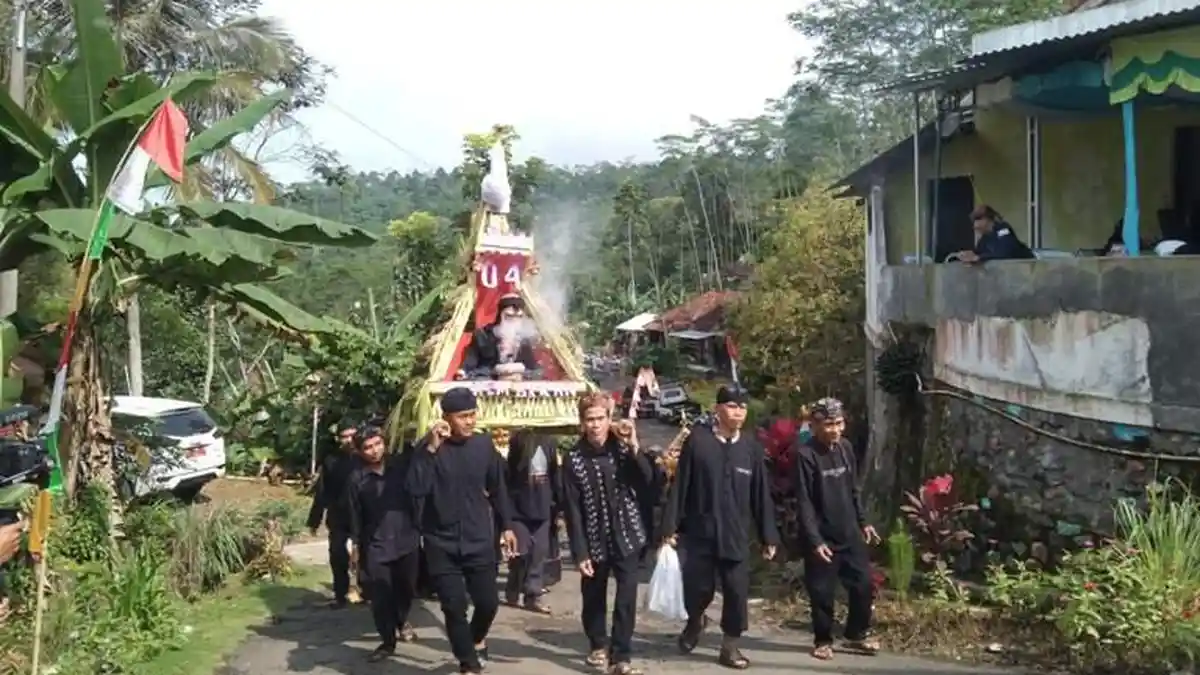 Angkat Tradisi Sedekah Kupat dalam Festival Budaya Sunda Cilacap, Ada Kirab Gunungan Kupat