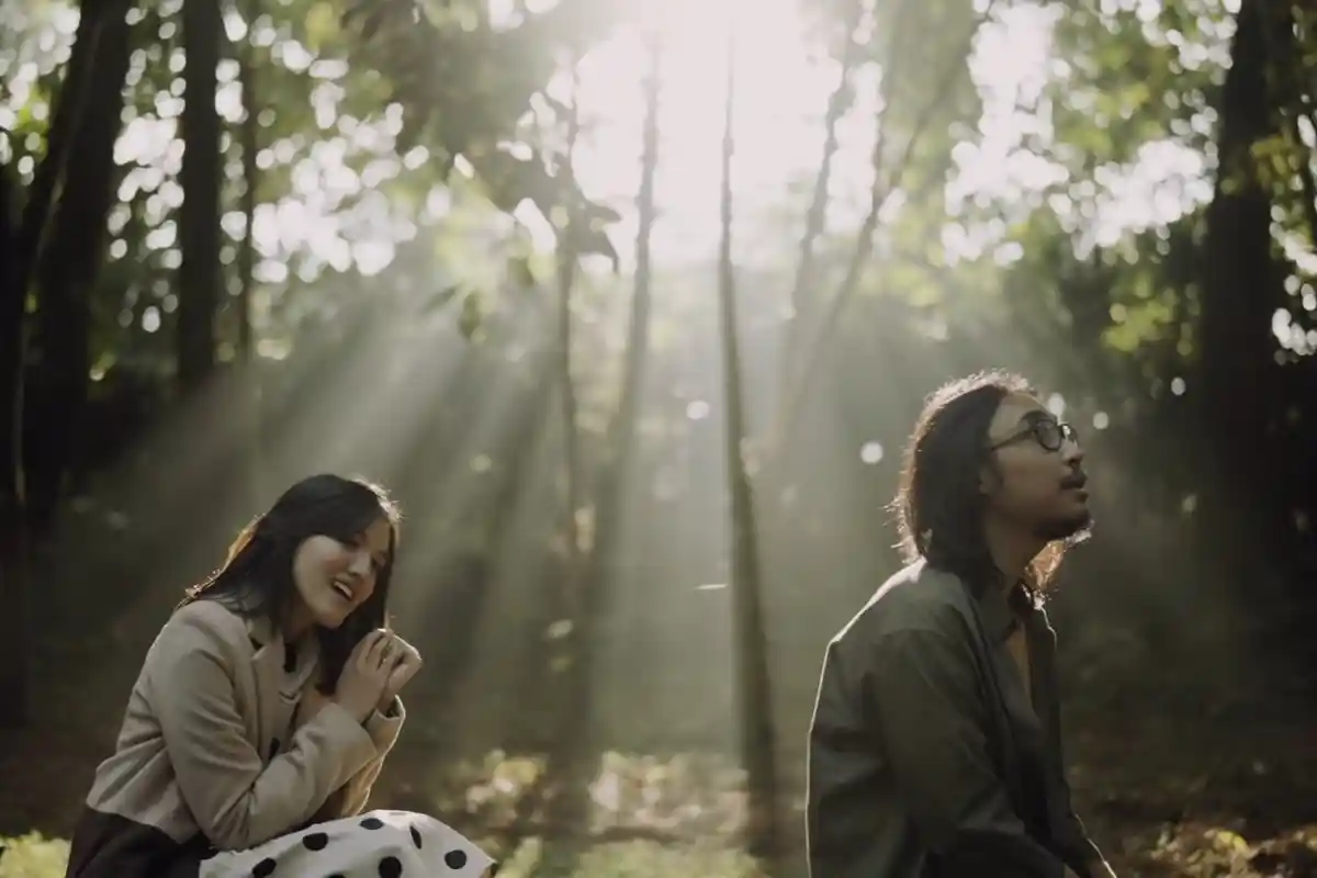 Ramalan Zodiak Cinta Besok Minggu 16 Mei 2021, Gemini Hati-hati dengan Pikiranmu Sendiri