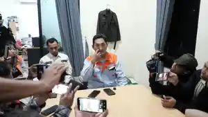 PT-Great-Wall-Steel-GWS-Heri-Prasetyo-saat-memberikan-keterangan-kepada-media-di-Sidoarjo.jpg
