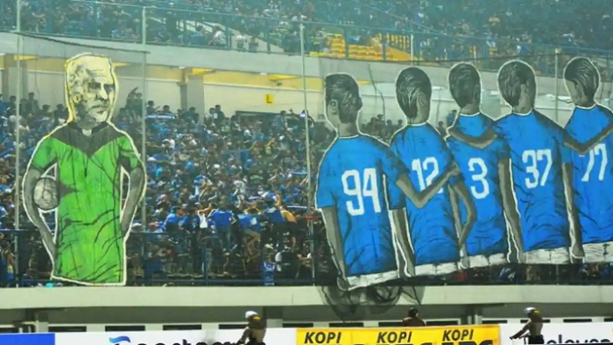 SANKSI PERSIB - Daftar Lengkap Sanksi untuk Persib, Bobotoh Dilarang Nonton
