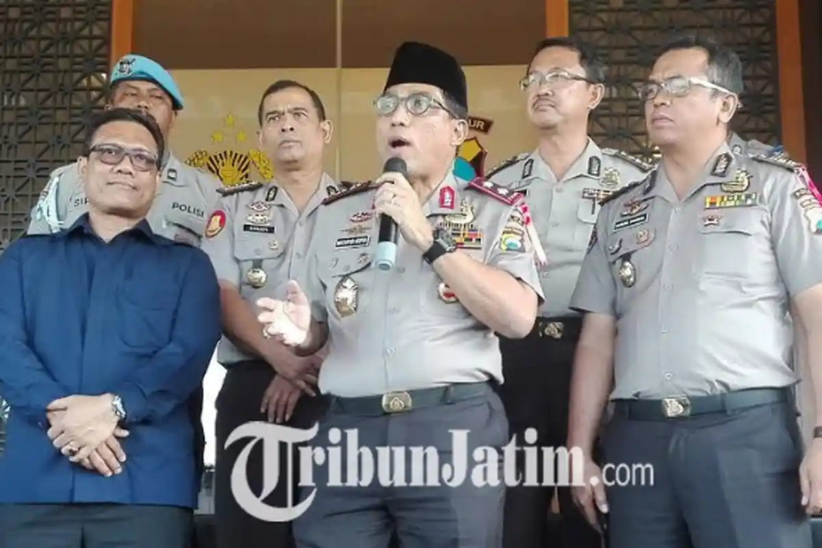 Densus 88 Tembak Mati Hari, Terduga Teroris di Perum AURI Sidoarjo