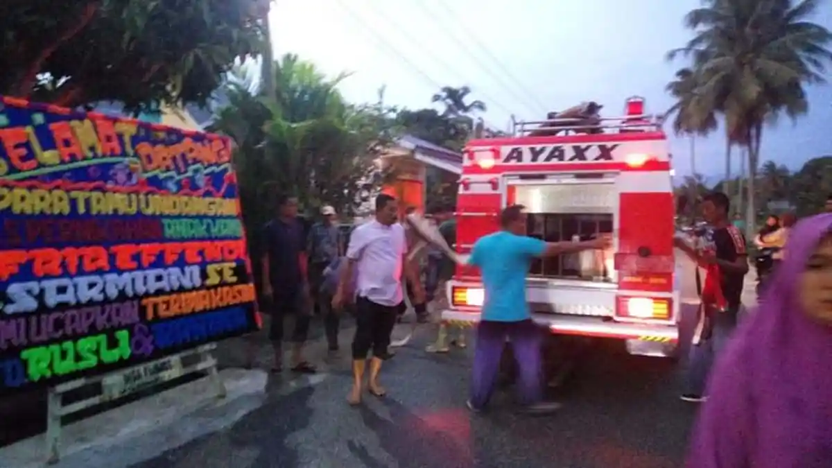 Gas Meledak di Dapur, Rumah Pensiunan Guru Terbakar