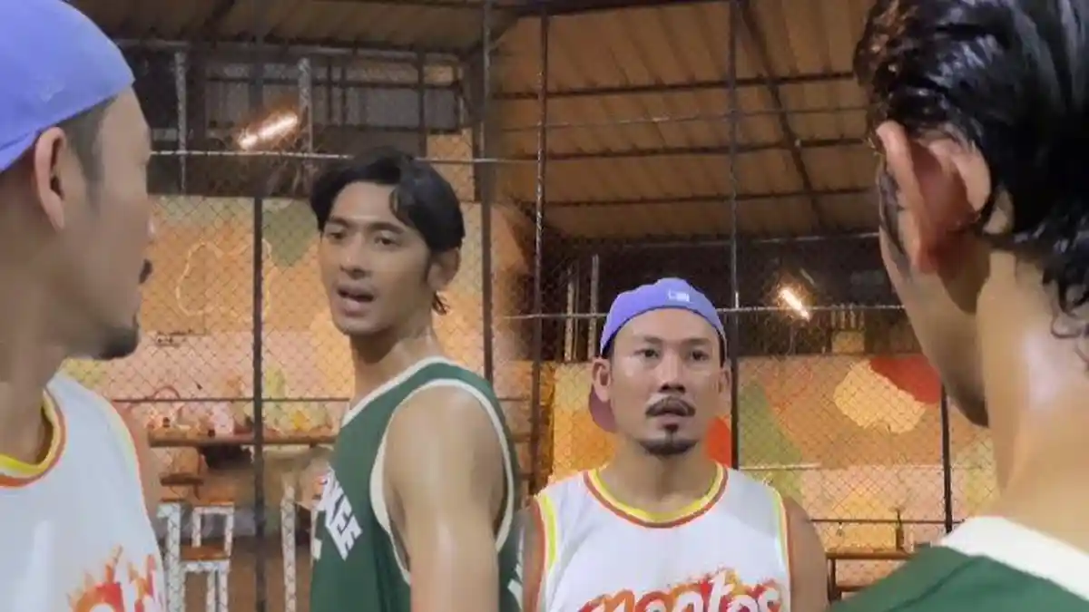 Unggah Video Bareng Arya Saloka, Denny Sumargo Diserbu Penggemar Aldebaran: Lupa Pakai Celana