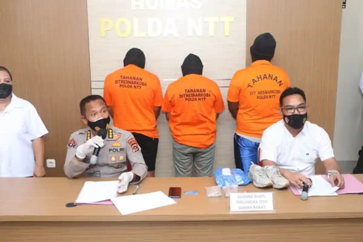 Ditresnarkoba Polda NTT Berhasil Bekuk Tiga Pelaku Narkotika Via Medsos