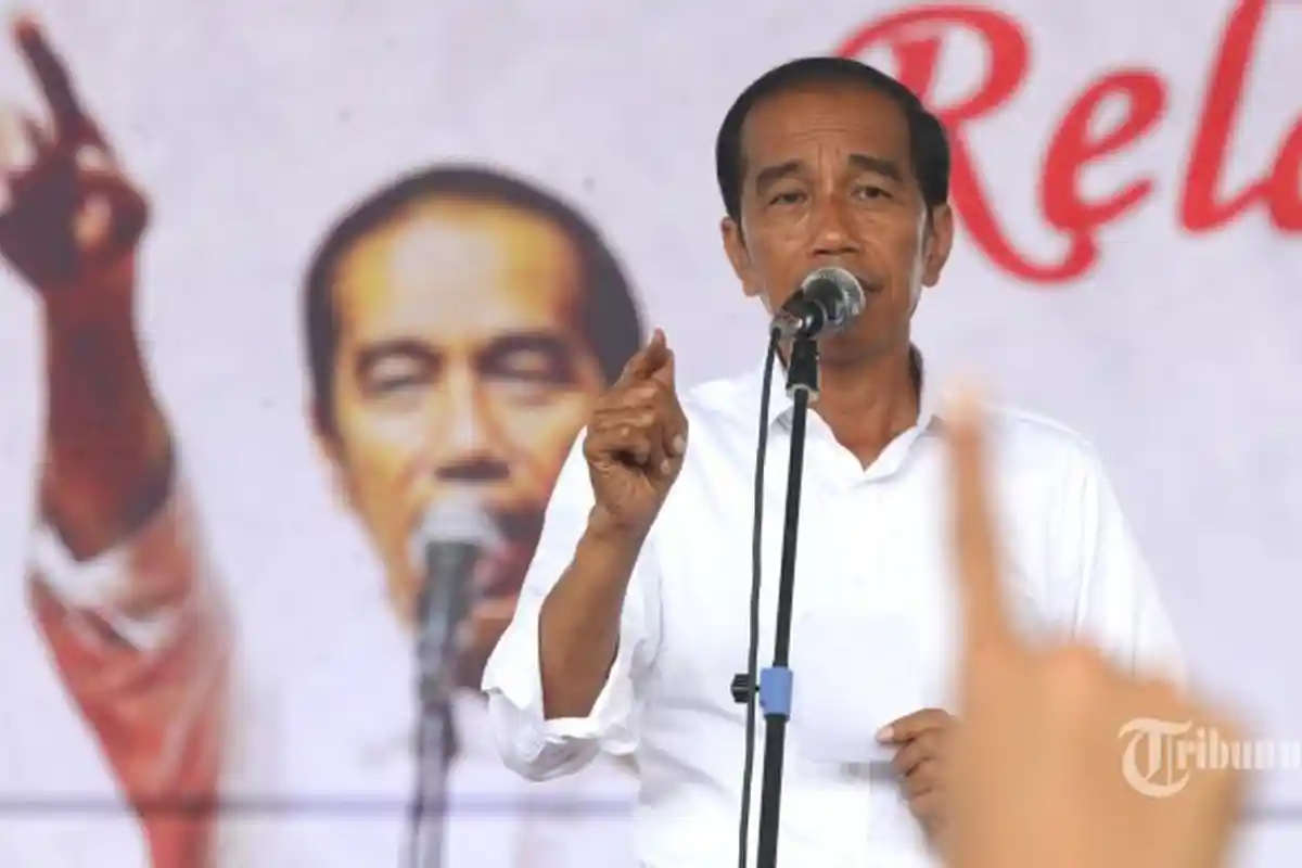 Tanggapi Penemuan Ratusan Surat Suara Tercoblos di Malaysia, Jokowi: Laporkan Saja ke Bawaslu