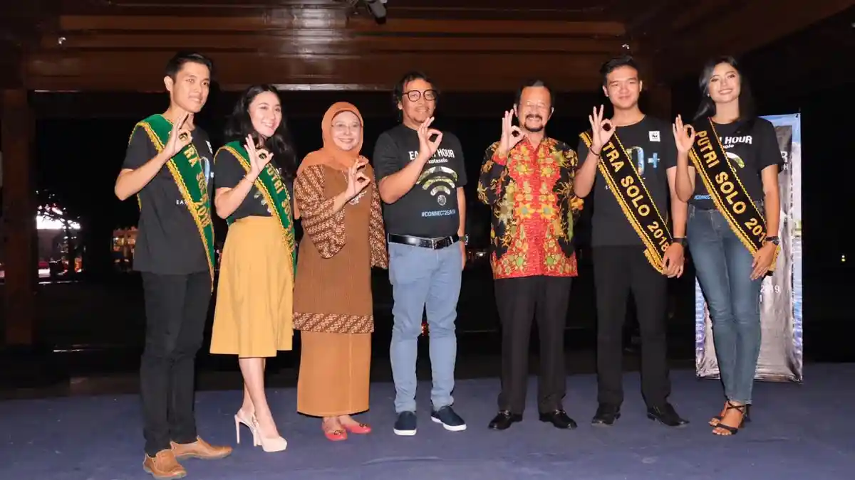 Acara Earth Hour Solo 2019 Menginspirasi, Putra Putri Solo 2018: Bumi Perlu Bernapas juga