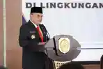 HEMAT-BELANJA-PEGAWAI-Bupati-Pati-Sudewo-dalam-sebuah-kesempatan-di-podium.jpg