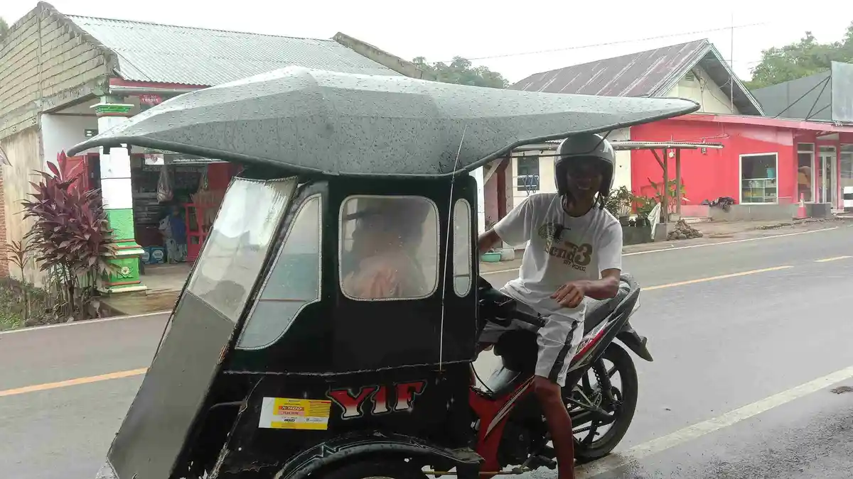 Sadam Bunuiyo Cerita Pengalaman Jadi Sopir Bentor di Kabupaten Gorontalo Utara