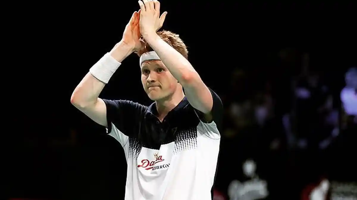 Kemenangan Pertama Antonsen Tak Membantu Jonatan Untuk Lolos Semifinal