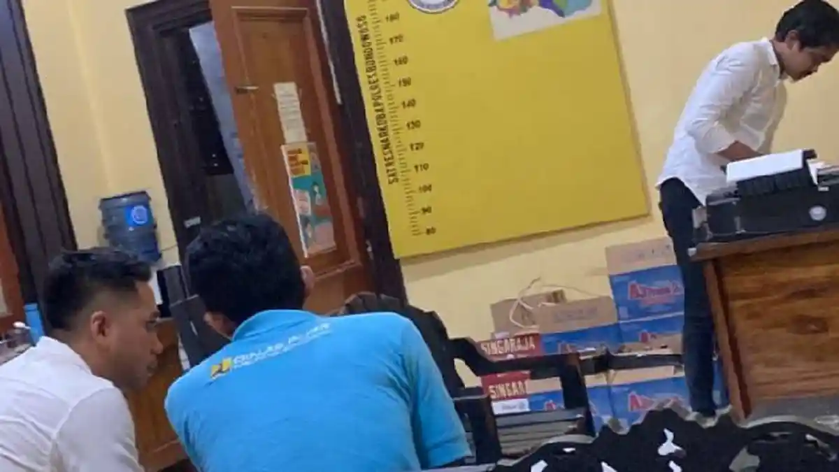 Istirahat Seusai Pesta Narkoba, Warga Bondowoso Tak Berkutik Digerebek Polisi, Barang Bukti Sabu