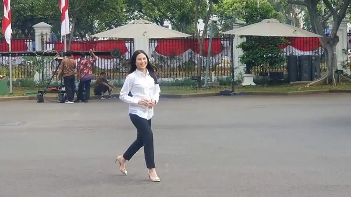 Politisi PSI hingga Anak Hari Tanoe Datang ke Istana Temui Jokowi