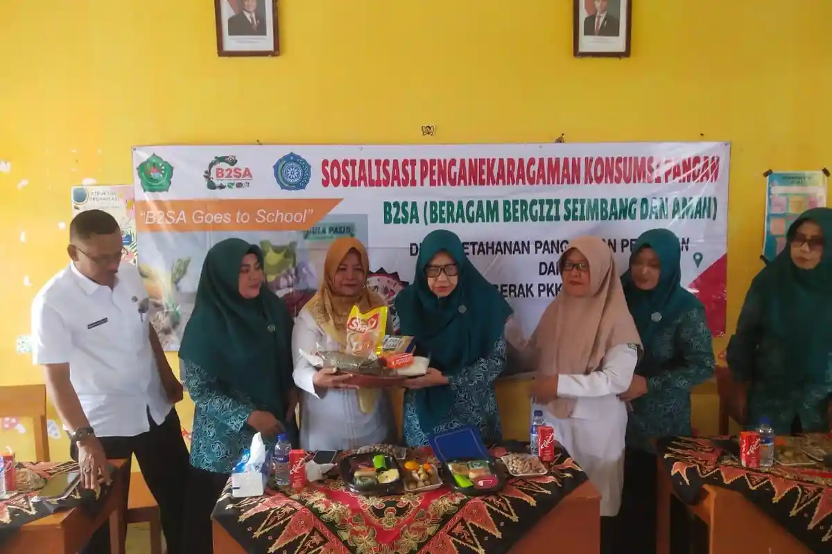 Gaet Tim Penggerak PKK, DKPP Pamekasan Gelar B2SA Goes to School dan Pembinaan Kantin Sehat