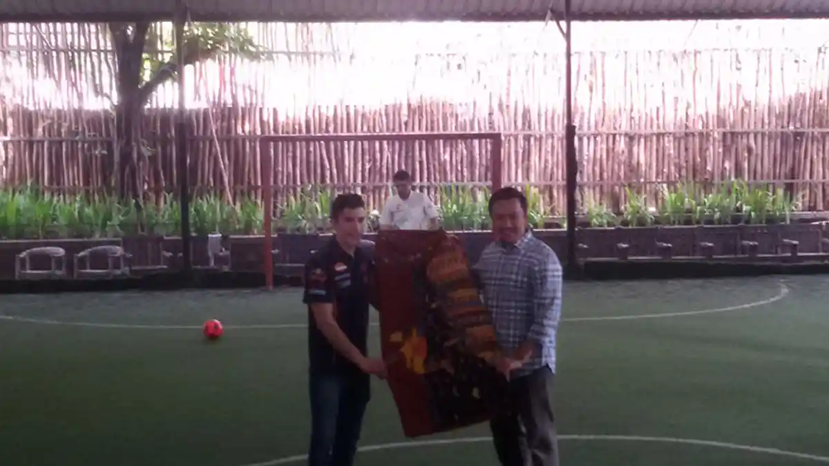 Video Marc Marquez Bikin Gol di Futsal Tim Repsol Honda, Tadi Pagi
