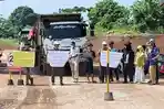 GANTI-RUGI-TOL-JAPEK-SELATAN-Warga-Desa-Burangkeng-Kecamatan-Setu-Kabupaten-Bekasi.jpg