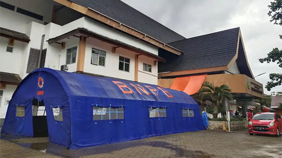 Alami Lonjakan Pasien, IGD RSUD Soedarso Siapkan Tenda Primary Screening