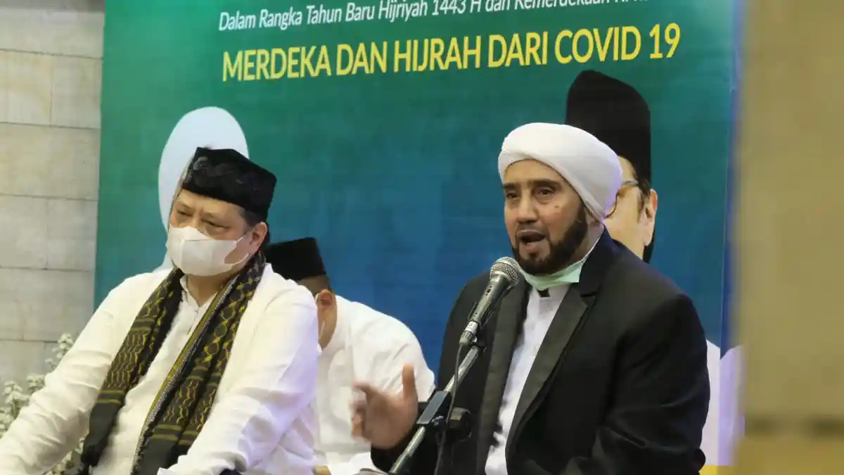 Indonesia Bersholawat, Airlangga Minta Habaib dan Ulama Doakan Penanganan Covid-19