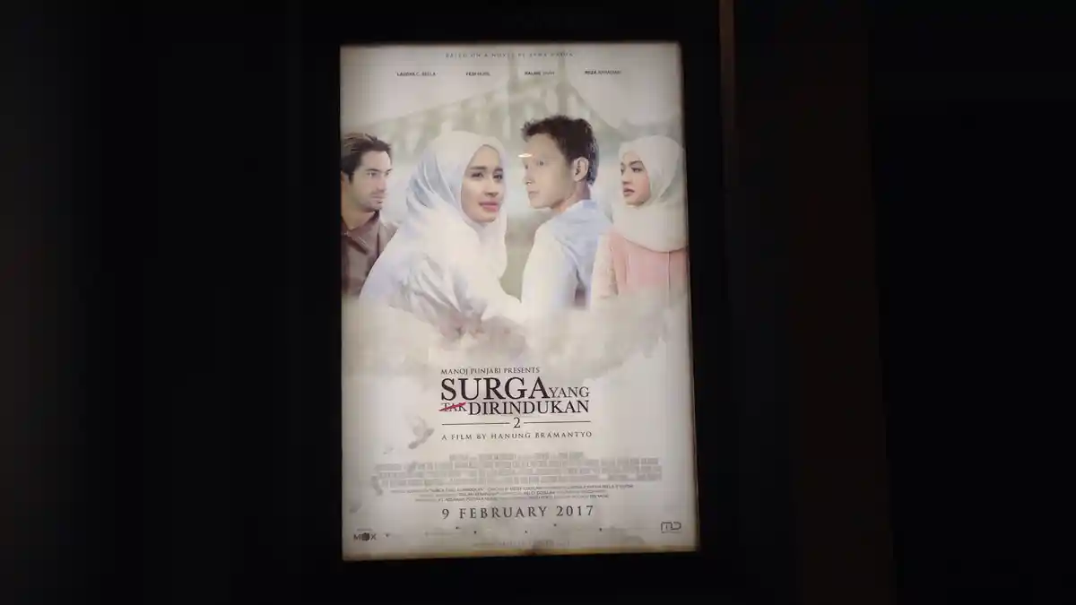 Adegan Ini Membuat Penonton Film Surga Tak Dirindukan 2 Berlinang Air Mata