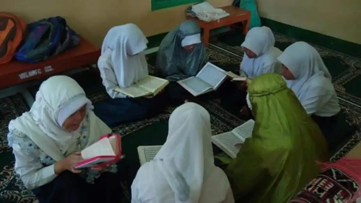 TADARUS RAMADHAN 2021: Surah Al Kafirun, Arti dan Keutamaannya