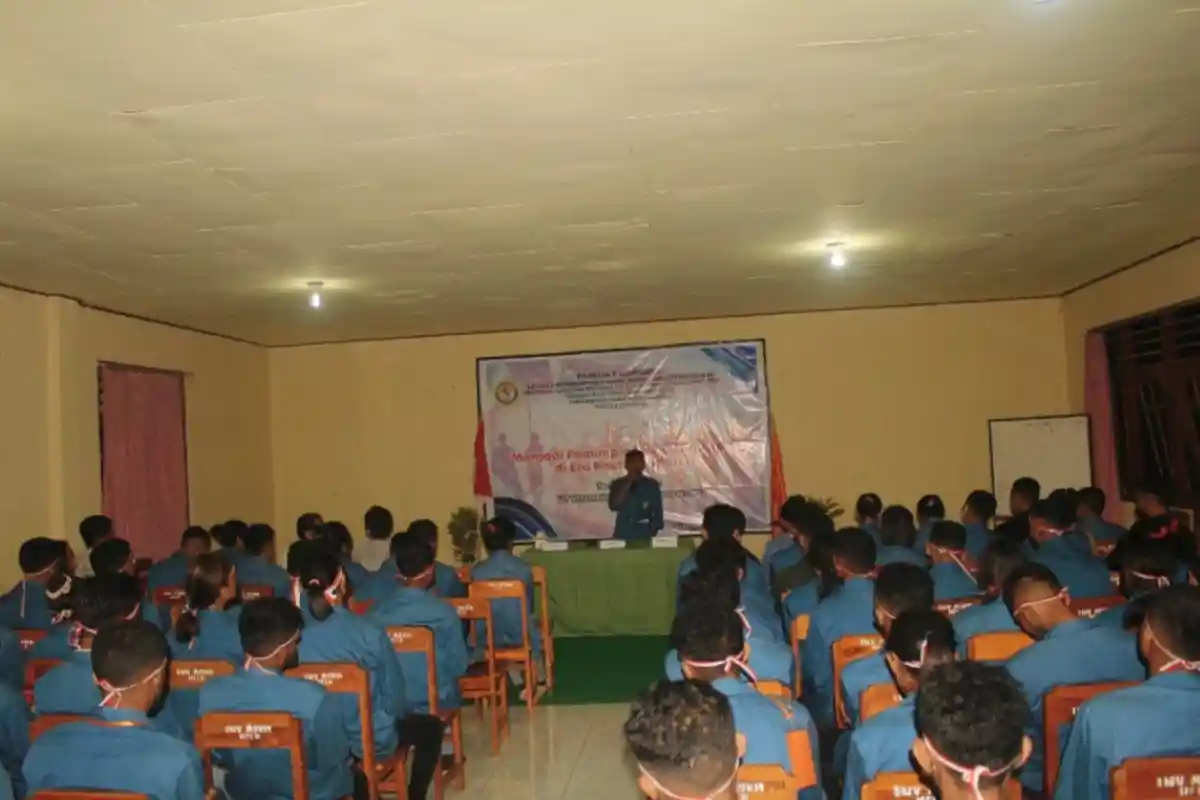 FISIP Unwira Kupang Tanamkan Jiwa Kepemimpinan Pada Mahasiswa Lewat LKMM