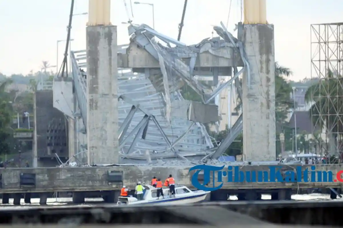 TRAGEDI 26 November 10 Tahun Lalu, Jembatan Kutai Kartanegara Runtuh Tewaskan Puluhan Orang