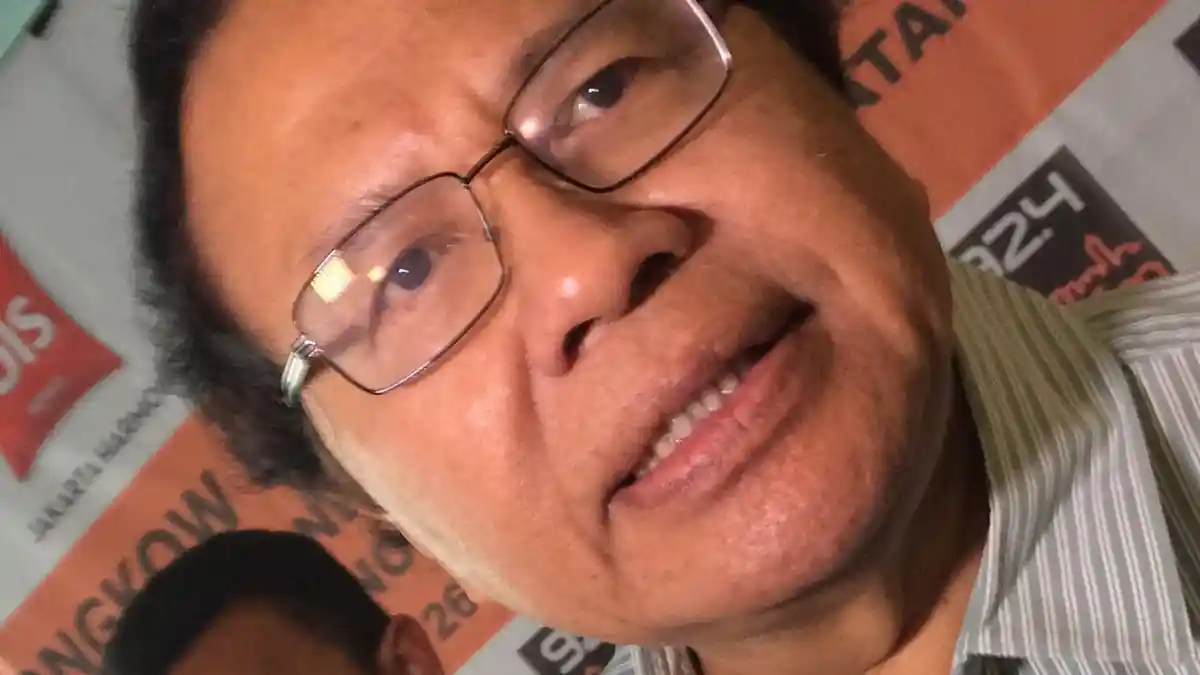 Rizal Ramli Curiga Ada yang 'Panas-panasi' Surya Paloh