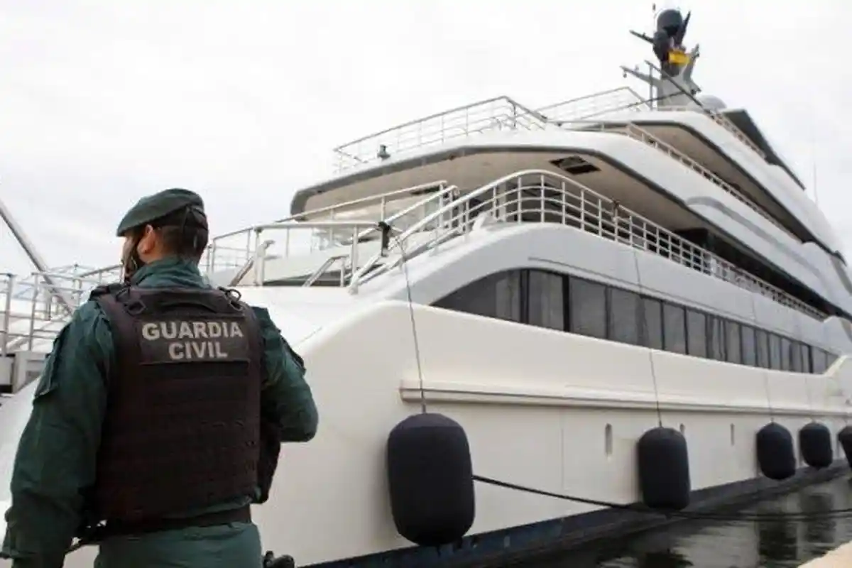 FBI dan Fiji Sita Kapal Pesiar Mewah Milik Oligarki Rusia