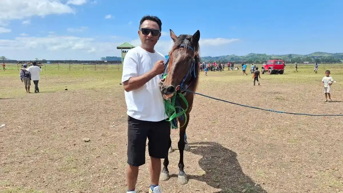 Dua Kuda Pacu Rote Ndao Lolos ke Final Pacuan Kuda Bupati Sumba Barat Cup