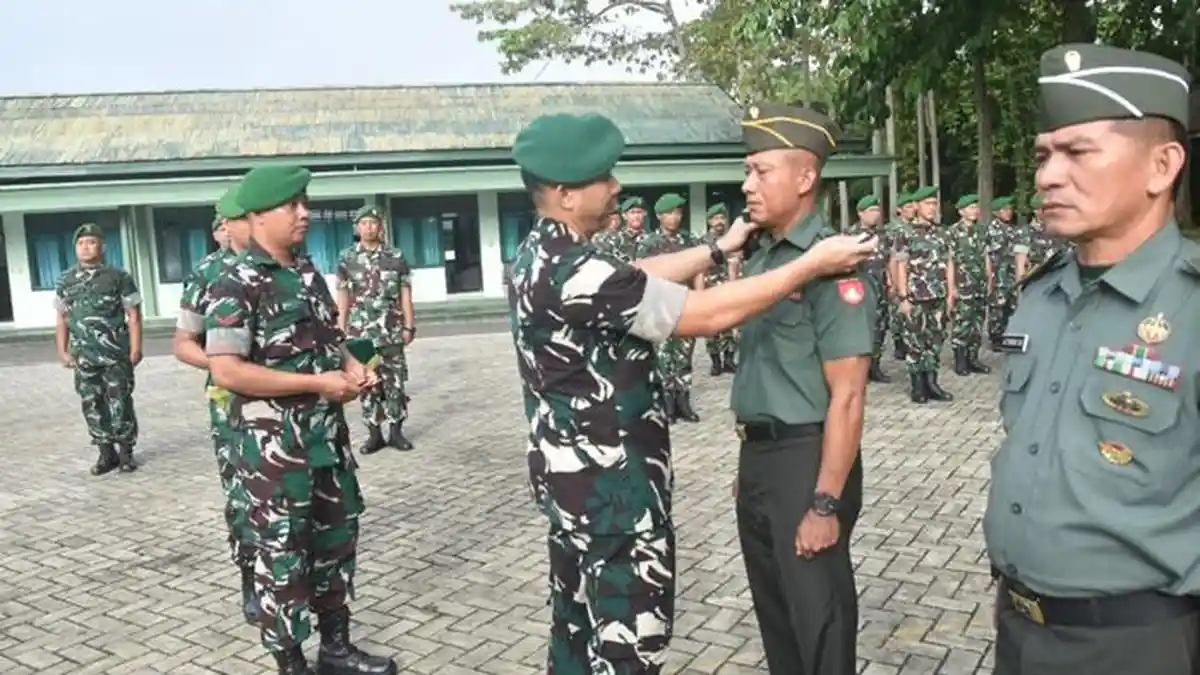Prajurit Kodim 1002/HST Naik Pangkat, Dandim Ingatkan Amanah dan Integritas
