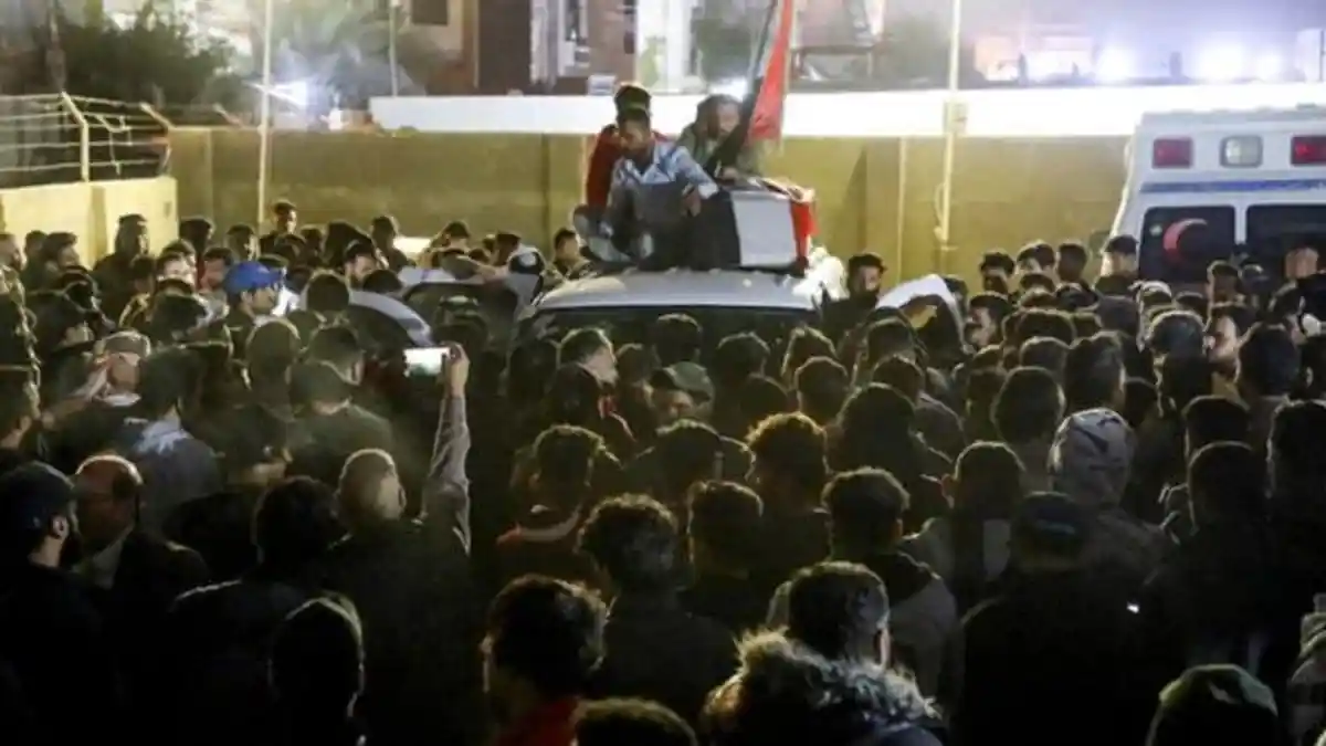 Pasukan Irak Bubar Paksa Demonstran, Dua Orang Tewas Tertembak di Nassiriya