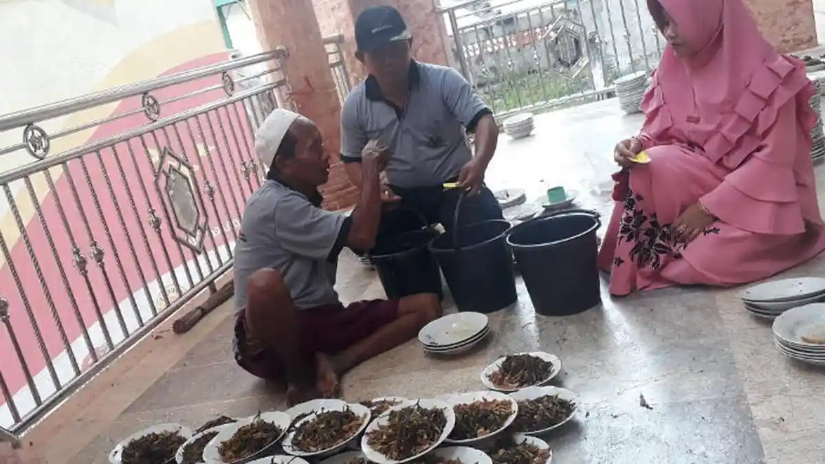 Kolak Ayam Gumeno, Manyar Gresik, upaya Melestarikan Tradisi Sunan Dalam