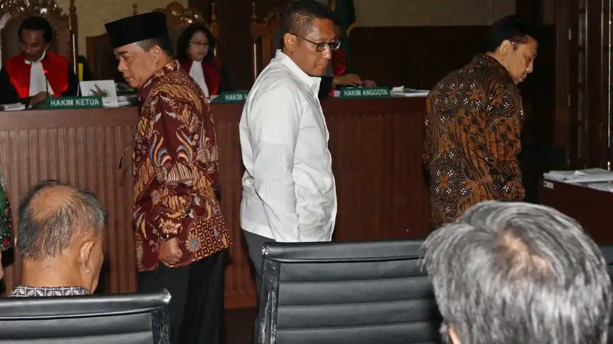 Politisi Kakap Indonesia Bersaksi dalam Kasus Korupsi e-KTP