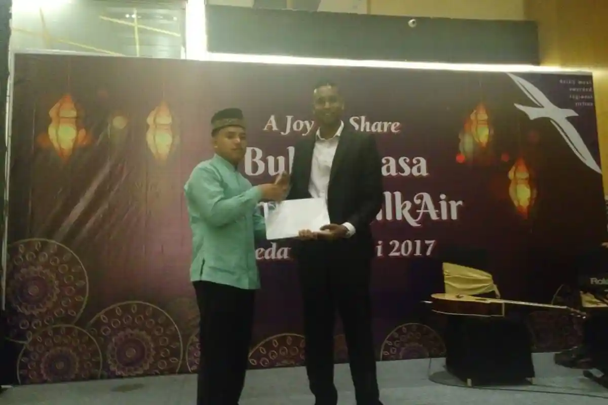 Silk Air Indonesia Berbagi Kebahagiaan dengan Anak Panti Asuhan